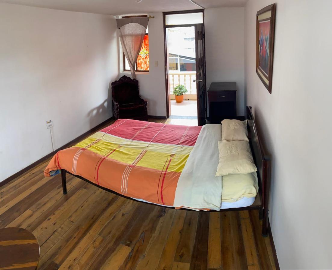 Hostal La Guayunga Rooftop Кіто Екстер'єр фото