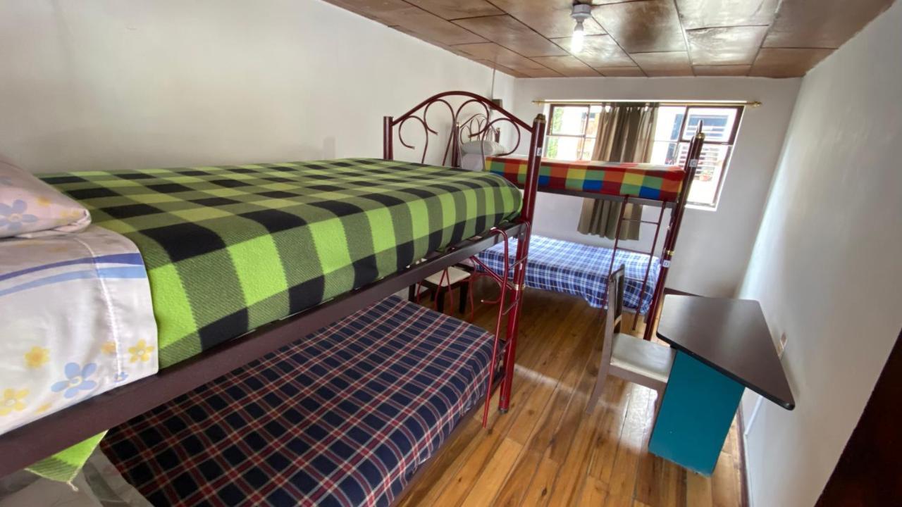 Hostal La Guayunga Rooftop Кіто Екстер'єр фото