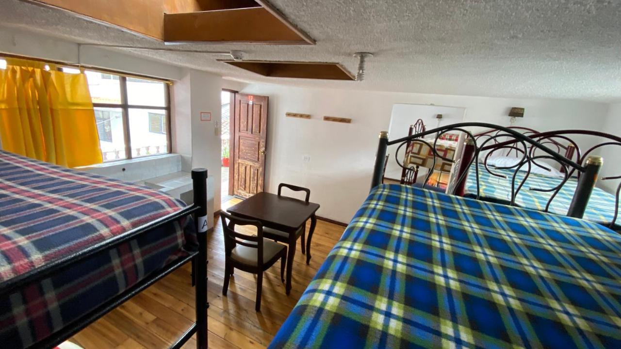 Hostal La Guayunga Rooftop Кіто Екстер'єр фото