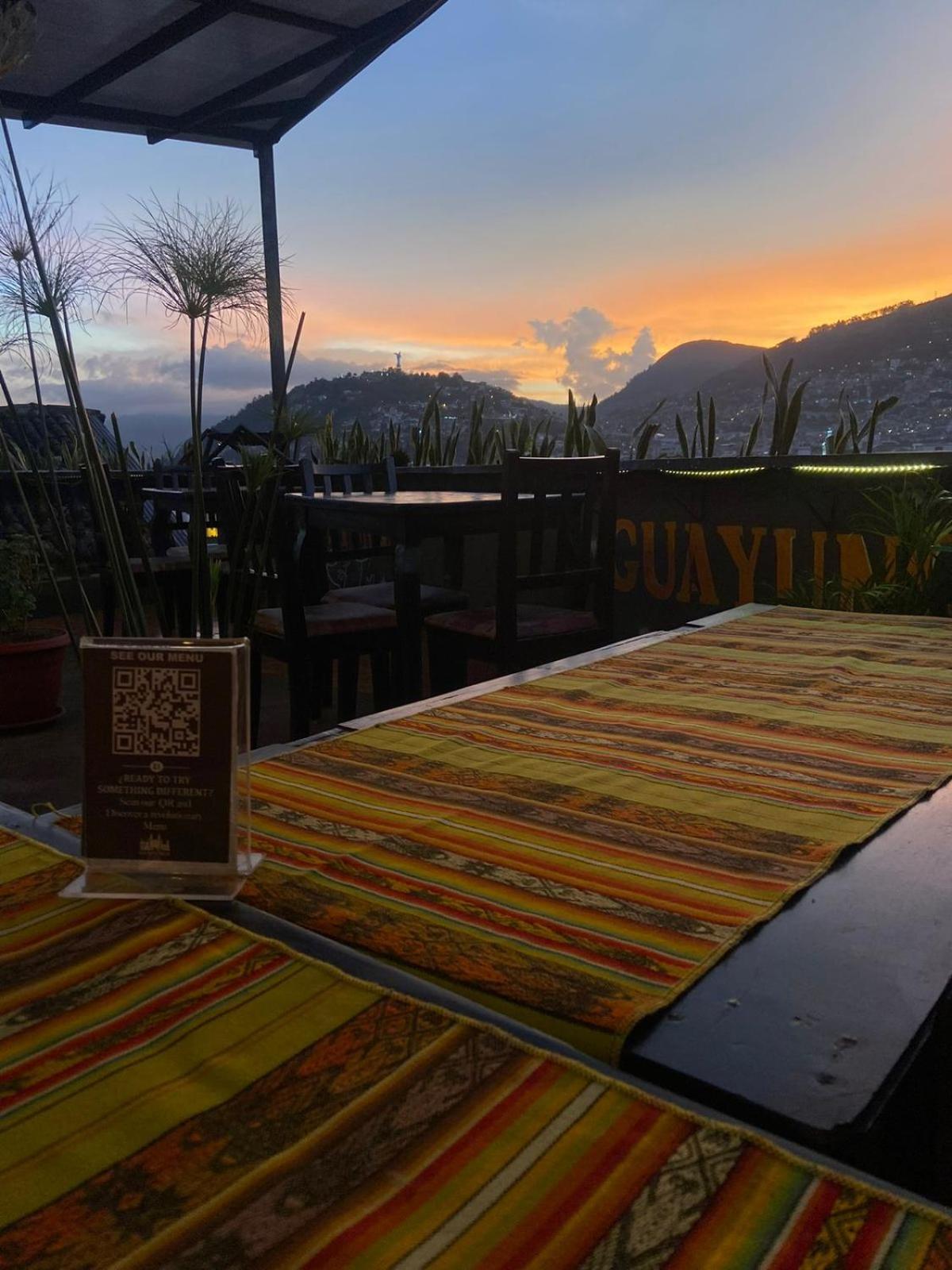 Hostal La Guayunga Rooftop Кіто Екстер'єр фото